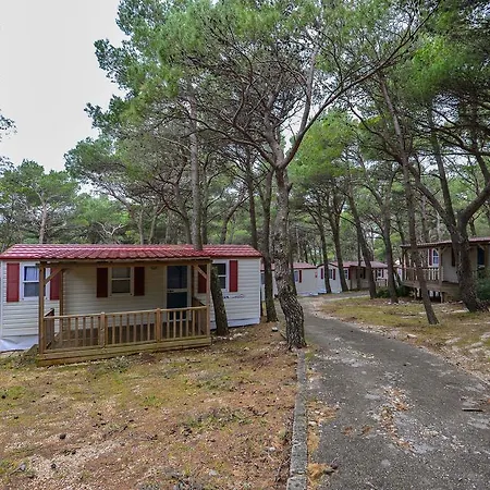 Mobile Homes Adria Riva Camp Basko Polje 3*