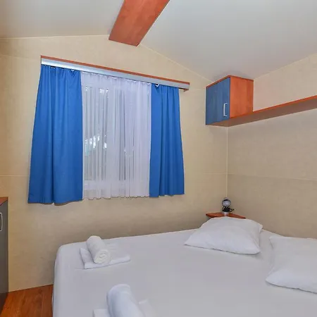 Mobile Homes Adria Riva Camp Basko Polje 3*